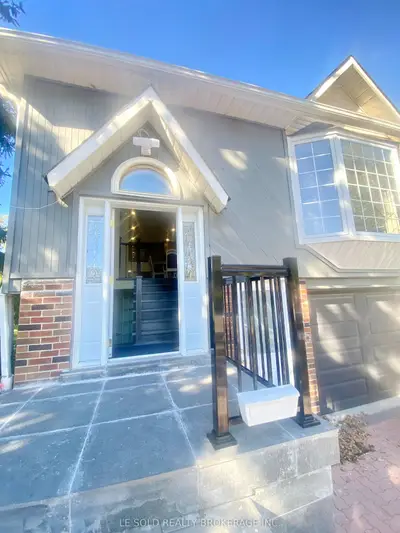 2 Chipwood Crescent Upper, Toronto, On M2j 3x7