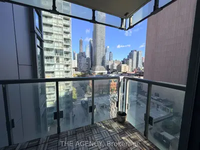 38 Grenville Street 1008, Toronto, On M4y 1a5