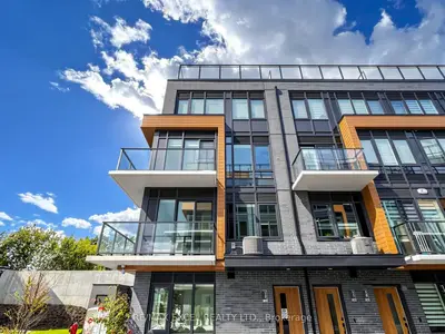 75 Curlew Drive 12, Toronto, On M3a 0a9