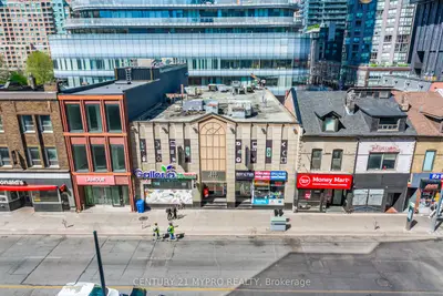 555 Yonge Street 401, Toronto, On M4y 3a6