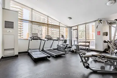 555 Yonge Street 401, Toronto, On M4y 3a6