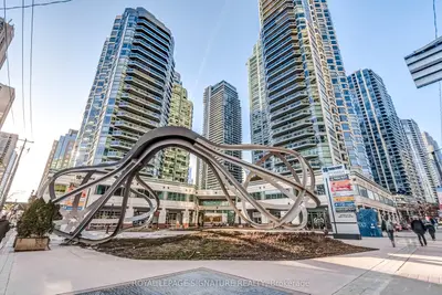 10 Yonge Street 3111, Toronto, On M5e 1r4