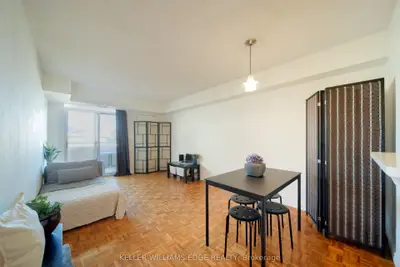 555 Wilson Hts Boulevard 402, Toronto, On M3h 6b5