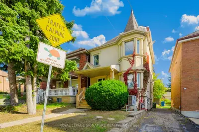 395 Glenholme Avenue, Toronto, On M6e 3e6