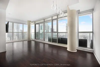 375 King Street W 3302, Toronto, On M5v 1k1