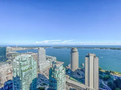 33 Bay Street 4509, Toronto, On M5j 2z3