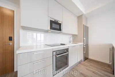 25 Selby Street 708, Toronto, On M4y 0e6
