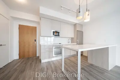 25 Selby Street 708, Toronto, On M4y 0e6