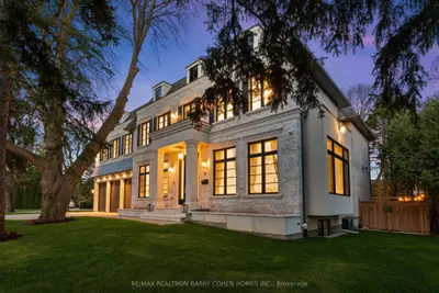34 Greengate Road, Toronto, On M3b 1e8
