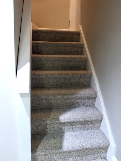 341 Moore Avenue, Toronto, On M4g 1e2