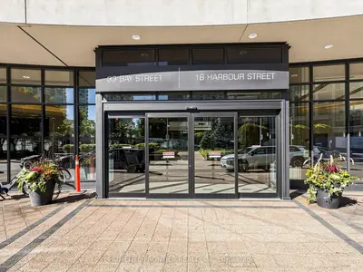 33 Bay Street 707, Toronto, On M5j 2z3