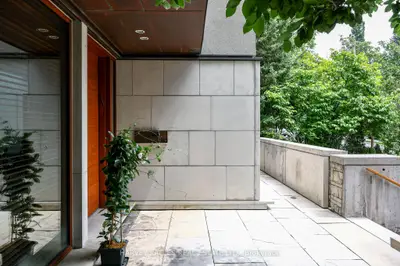 36 Millbank Avenue, Toronto, On M5p 1s5