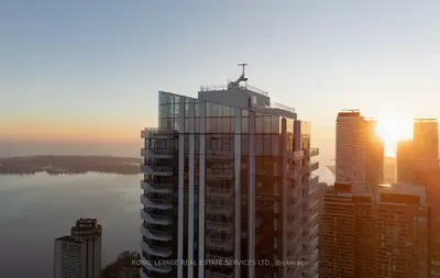28 Freeland Street 5301, Toronto, On M5e 0e3