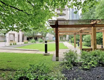 35 Empress Avenue 1607, Toronto, On M2n 6t3