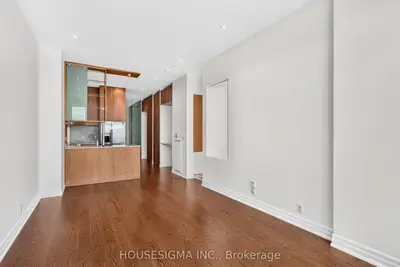 797 Don Mills Road 804, Toronto, On M3c 1v1