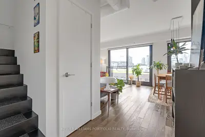 47 Lower River Street 636, Toronto, On M5a 0g1