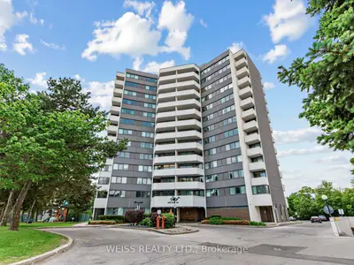 150 Neptune Drive 202, Toronto, On M6a 2y9