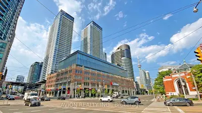 17 Bathurst Street 1916, Toronto, On M5v 0n1