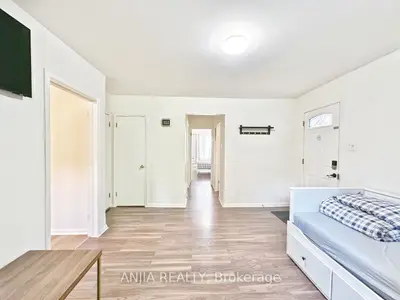 159 Cocksfield Avenue 1st Fl, Toronto, On M3h 3t4