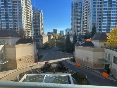 17 Barberry Place # 405, Toronto, On M2k 3e2