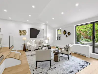 40 Sylvan Valley Way 308, Toronto, On M5m 4m3