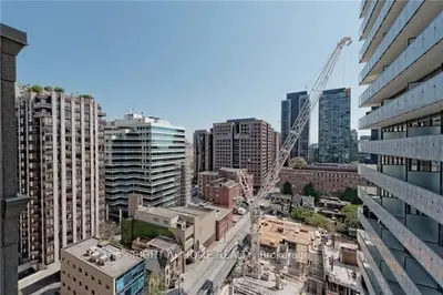 35 Hayden Street 1606, Toronto, On M4y 3c3