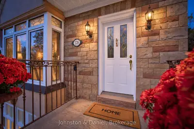226 Chaplin Crescent, Toronto, On M5p 1b4