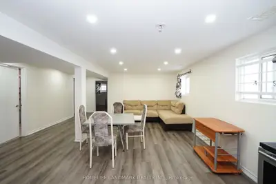 8 Chalet Road Basement, Toronto, On M2j 3v4