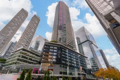 65 Bremner Boulevard 4310, Toronto, On M5j 0a7