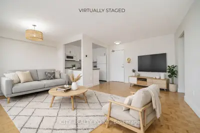 666 Spadina Avenue 404, Toronto, On M5s 2h8
