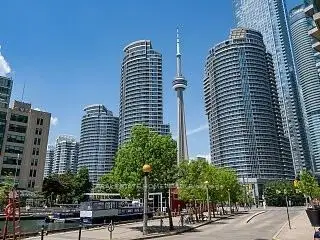 77 Harbour Square 2403, Toronto, On M5j 2s2