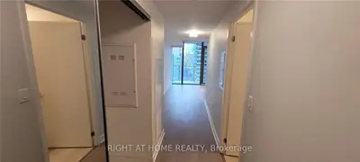 11 Wellesley Street W 1310, Toronto, On M4y 1e8