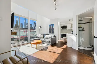 77 Lombard Street 915, Toronto, On M5c 3e1