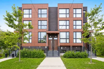 2962b Bayview Avenue, Toronto, On M2n 5k7