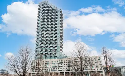 12 Bonnycastle Street 805, Toronto, On M5a 0c8