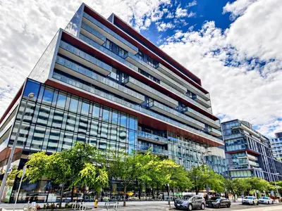 35 Rolling Mills Road S408, Toronto, On M5a 0v6