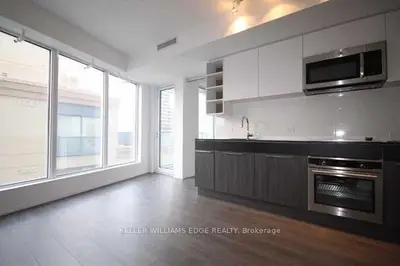68 Shuter Street 1009, Toronto, On M5b 1b4