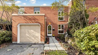 40 Snowshoe Mill Way, Toronto, On M2l 1t5
