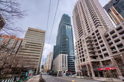 955 Bay Street 2711, Toronto, On M5s 0c6