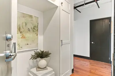 183 Dovercourt Road 412, Toronto, On M6j 3c1