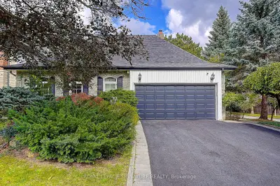46 Caravan Drive, Toronto, On M3b 1n3