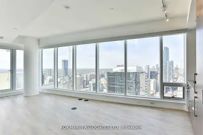 197 Yonge Street 4612, Toronto, On M5b 1m4