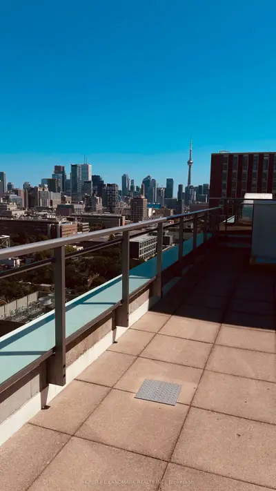 736 Spadina Avenue 803, Toronto, On M5s 2j6