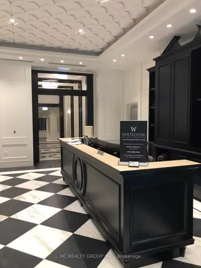 955 Bay Street 327, Toronto, On M5s 2a2