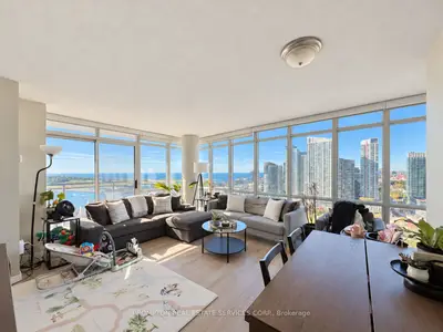15 Fort York Boulevard 2812, Toronto, On M5v 3y4