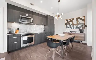 280 Howland Avenue 526, Toronto, On M5r 0c3