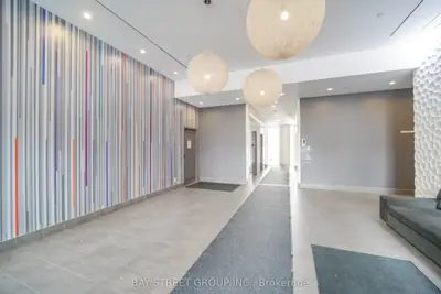 150 East Liberty Street 805, Toronto, On M6k 3r5