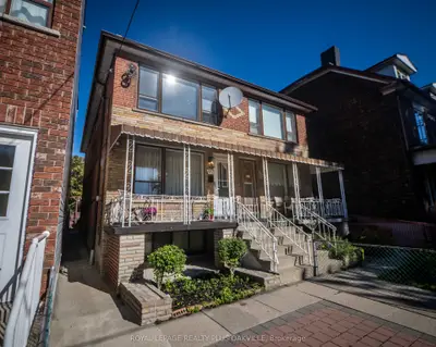 72a Lindsey Avenue, Toronto, On M6h 1e3