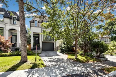 171 Elmwood Avenue, Toronto, On M2n 3m3