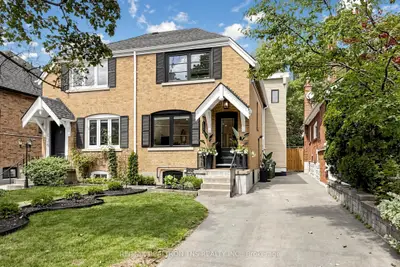136 Glenvale Boulevard, Toronto, On M4g 2v9
